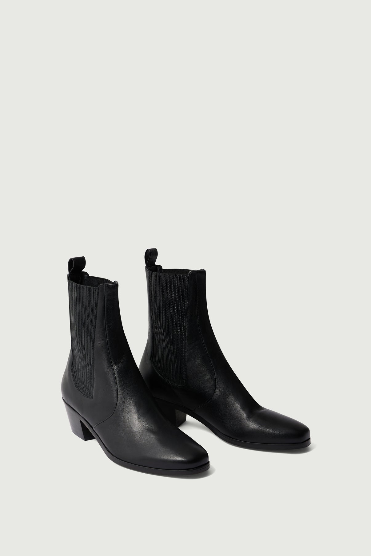 GAZETTE BLACK BOOTS vue 3